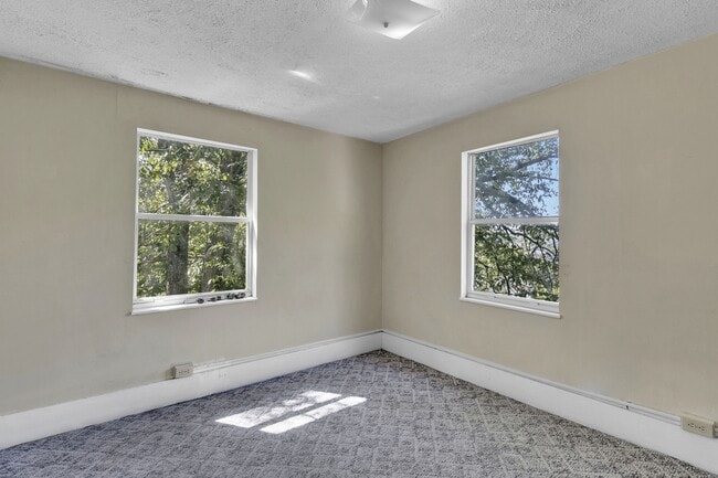 Foto del edificio - 352 Stewart St