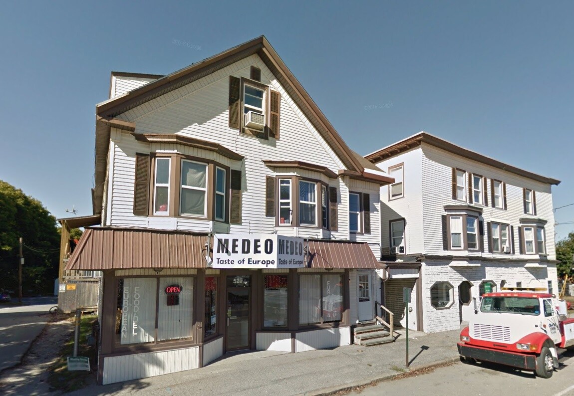 529 Main St Unit 3, Westbrook, ME 04092 Room for Rent in Westbrook