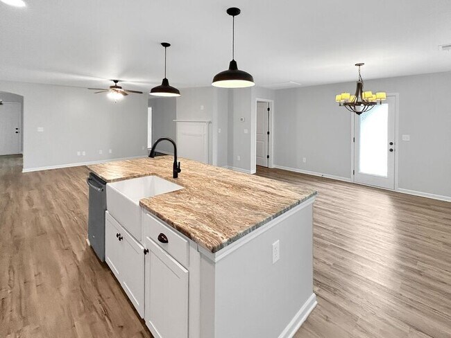 Foto del edificio - 322 Fenrose Dr