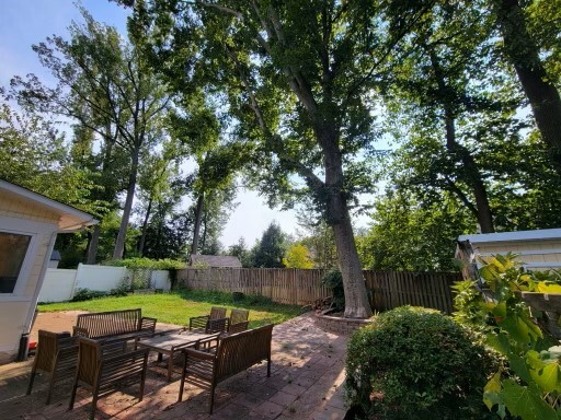 Building Photo - 4404 Medford Dr