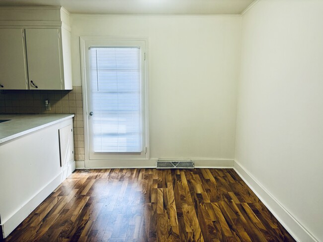 Building Photo - 509 136th Ave