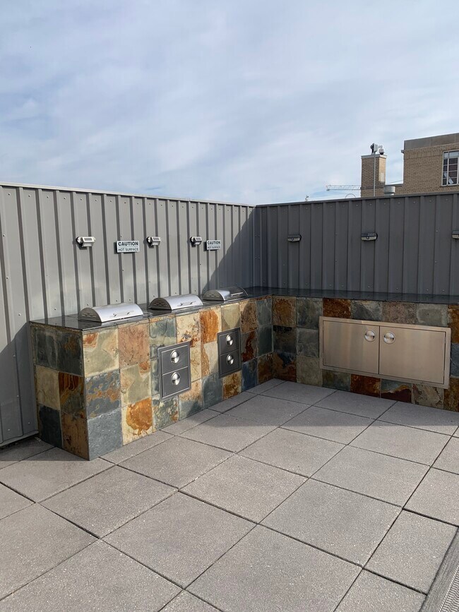 Building Photo - 1711 Massachusetts Ave NW