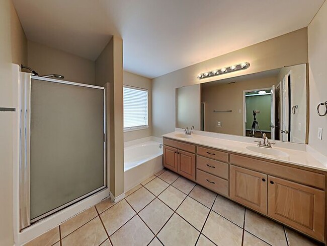 Building Photo - No App Fees.