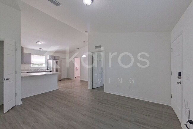 Building Photo - 2852 SW 161st Loop