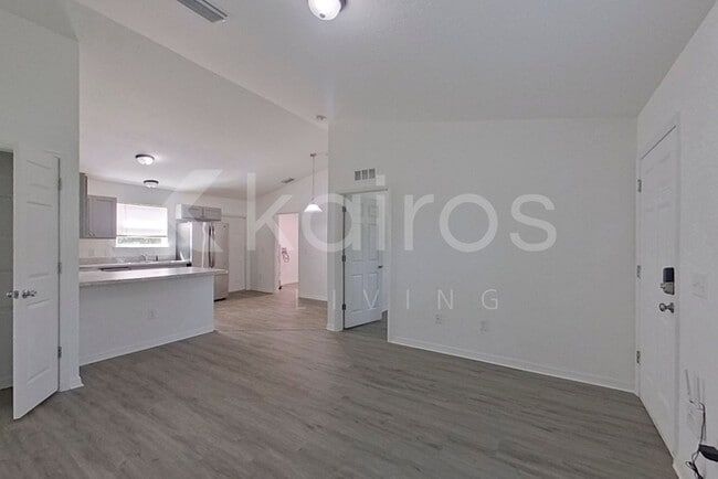 Foto del edificio - 2852 SW 161st Loop