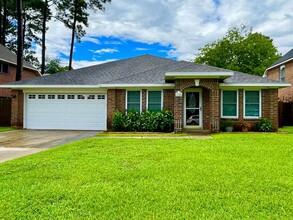 Building Photo - 13506 Spring Ct