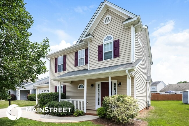 Building Photo - 1506 Hamilton Hills Dr