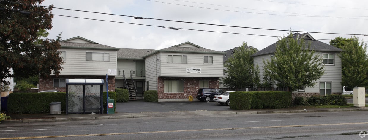 Building Photo - Parkwood Apartments