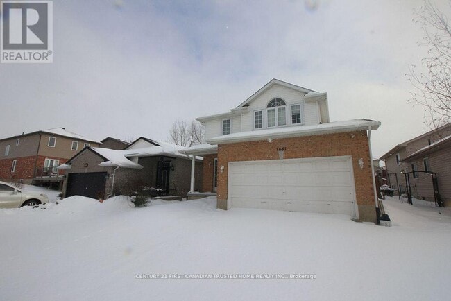 Building Photo - 1681 Benjamin Dr