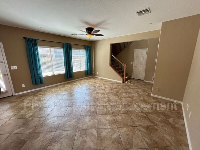 Building Photo - 2527 W Lucia Dr