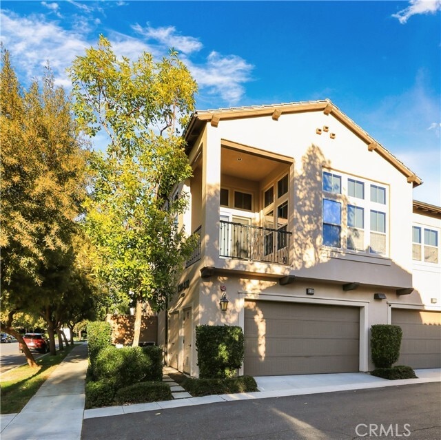 Building Photo - 220 Kempton