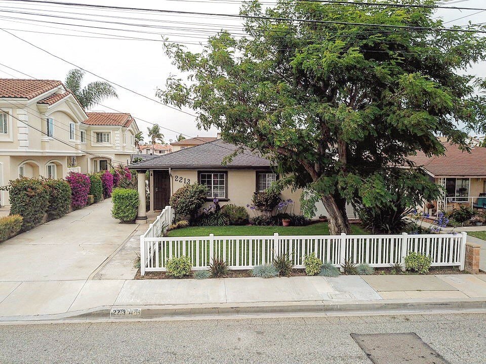 Foto principal - 2213 Bataan Rd