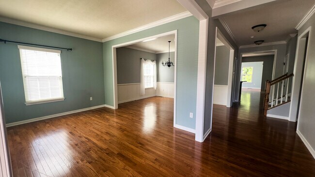 Building Photo - 7100 Sheffield Ct