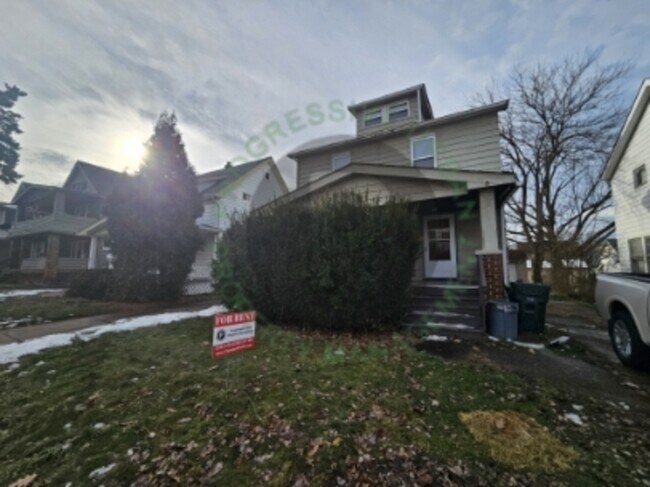Building Photo - 4916 E 85th St