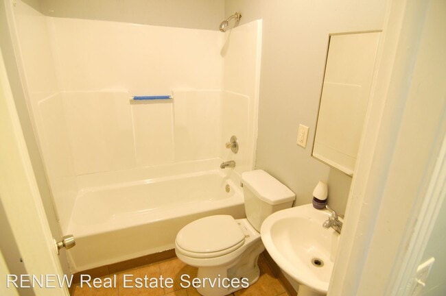 Building Photo - 3 br, 1 bath House - 1801 Jones Ave