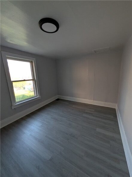 Foto del edificio - 241 E 18th Ave