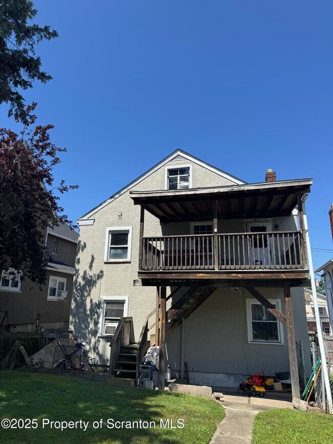 Foto del edificio - 1715 Pittston Ave
