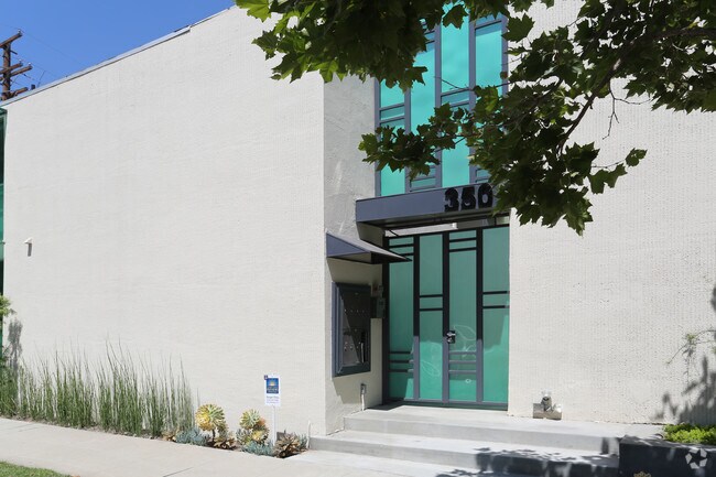 Building Photo - 350 S McCarty Dr
