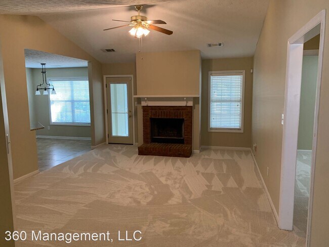 Foto del edificio - 3 br, 2 bath House - 2166 Franklin St