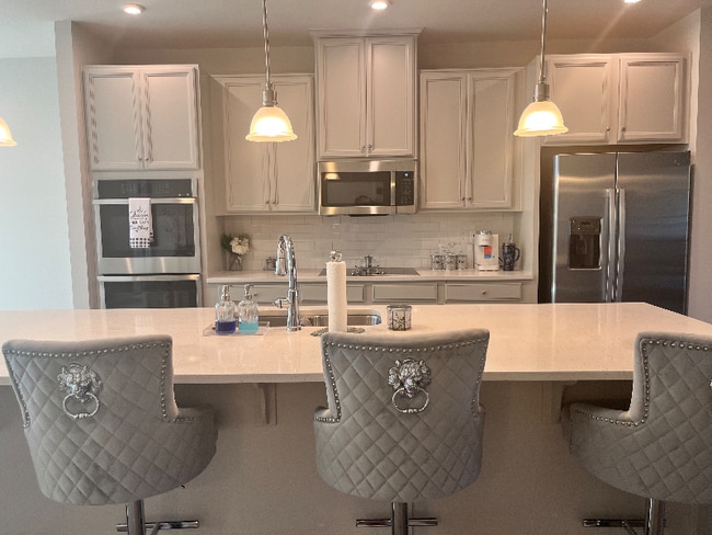 Building Photo - 7977 Independence Dr