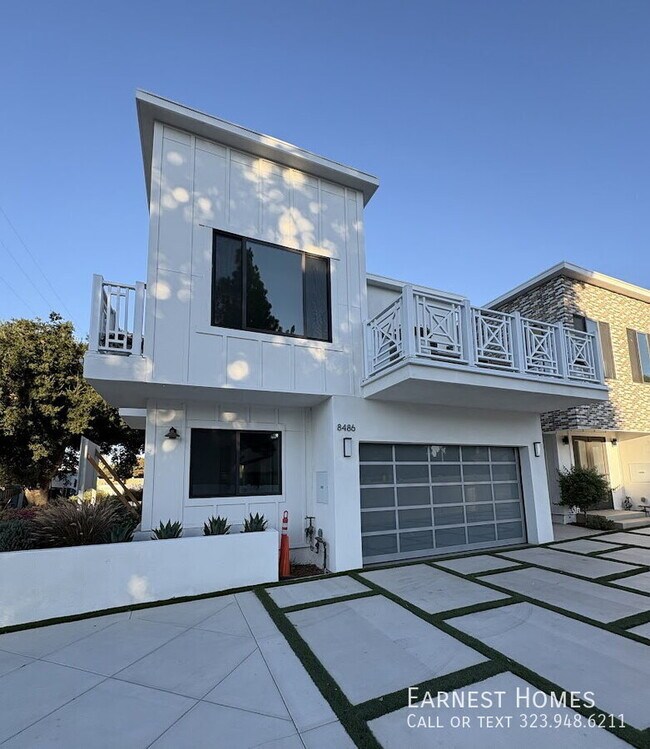 Foto del edificio - 8486 Camelia Ct