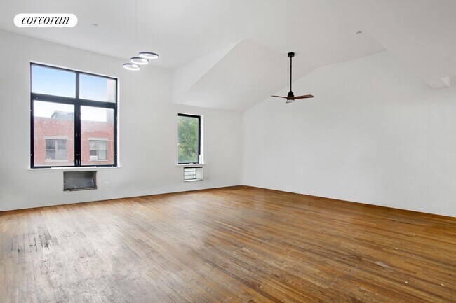 Building Photo - 102 Clifton Pl