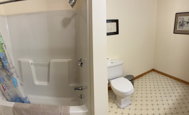 Building Photo - 34 Waterview Dr