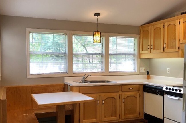 Kitchen - 2 Sunset Dr