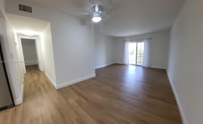 Foto del edificio - 4354 NW 9th Ave