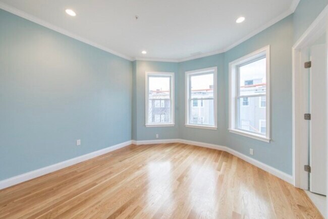 Foto del edificio - 242 W Fifth St