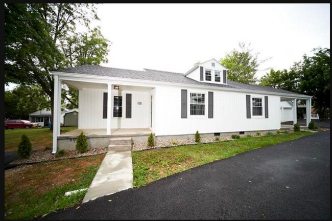 Foto del edificio - 103 Travis Ct