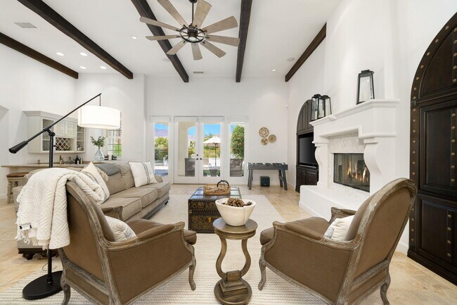 Foto del edificio - 55575 Medalist Dr