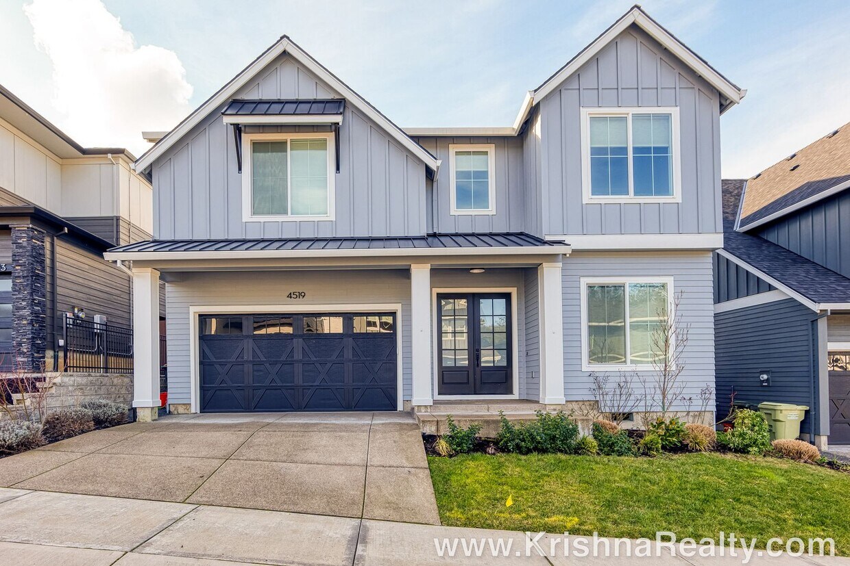 Foto principal - Gorgeous *NEW Construction* Modern 5BD* 3B...