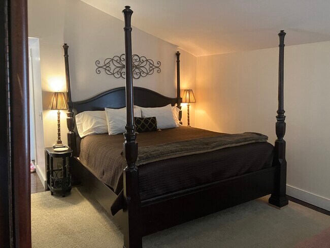 King Size Bed - 603 S Bench St