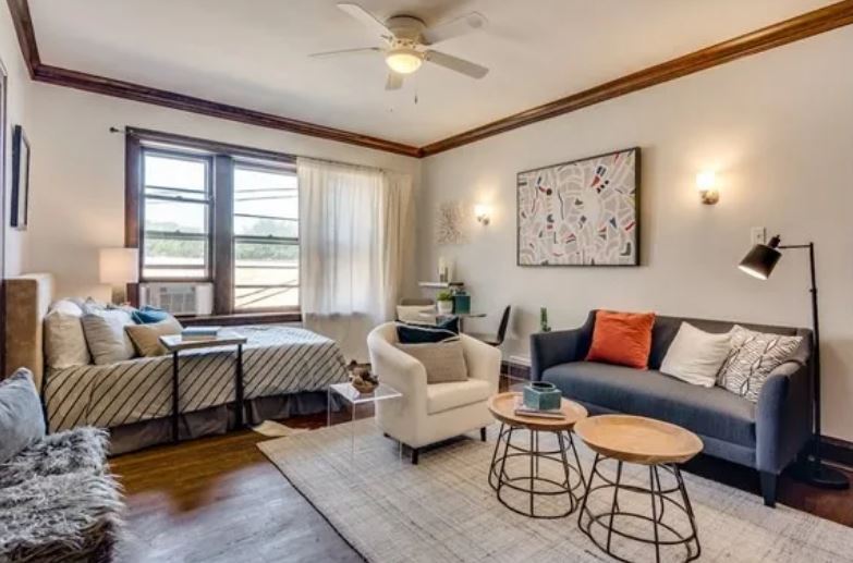Foto principal - 1367 E 53rd St