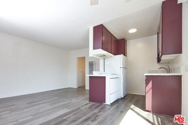 Foto del edificio - 3766 S Canfield Ave