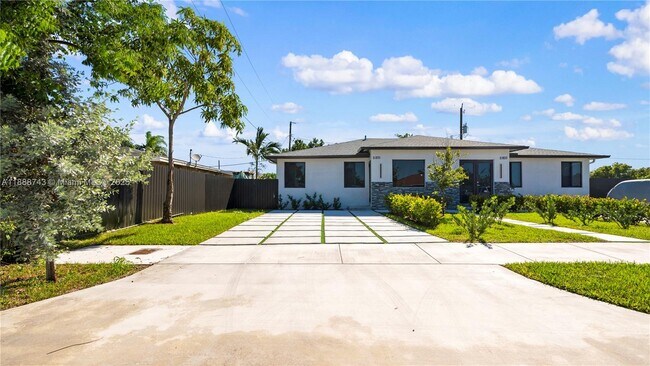 Foto del edificio - 21831 SW 109th Ct