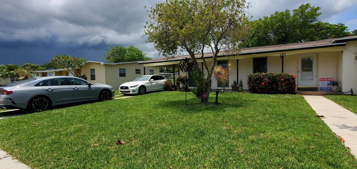 121 Banyan Dr, Port Saint Lucie, FL 34952 House Rental in Port Saint