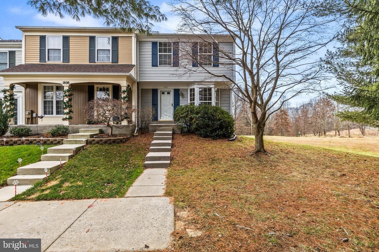 Primary Photo - 1810 Bramble Brook Ln