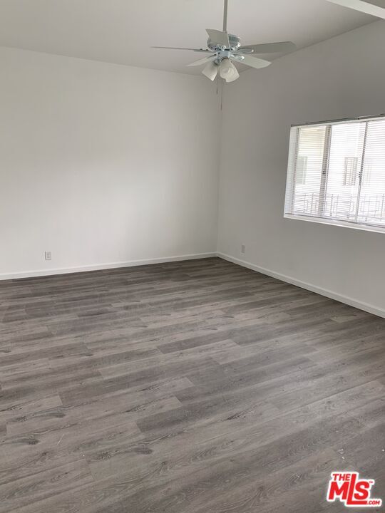 Foto del edificio - 5360 Kester Ave