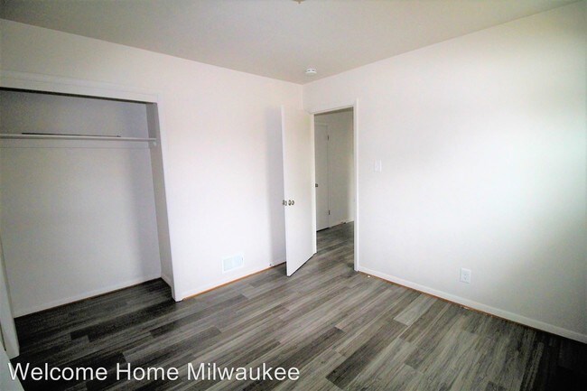 Building Photo - 4228 N 68th St