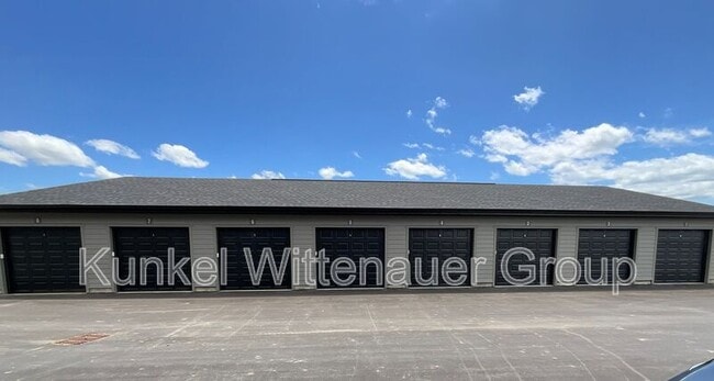 Building Photo - 94 Magnolia Dr