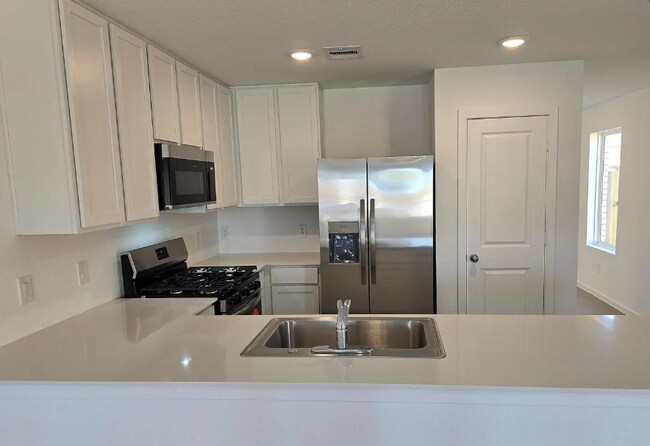 Building Photo - FOR RENT! NEW Lennar Cottage Collection “Pinehollow” Plan – Elevation H1 in Magnolia Ridge