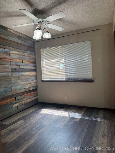 Foto del edificio - 7833 E 79th Pl