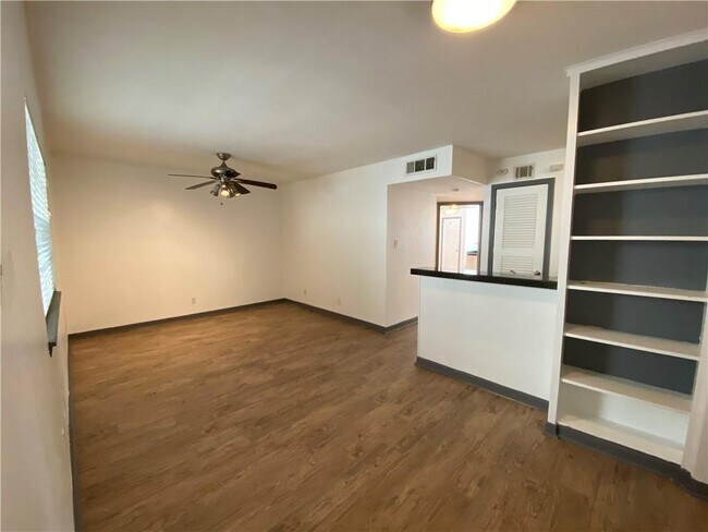 Foto del edificio - 4306 Avenue A