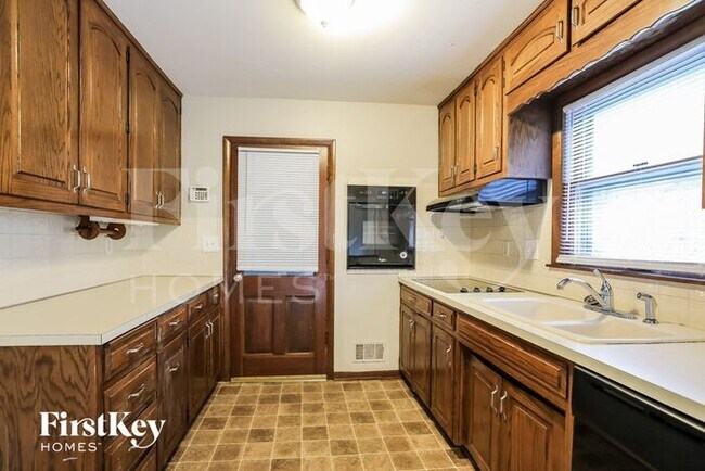 Foto del edificio - 10824 E 66th Terrace