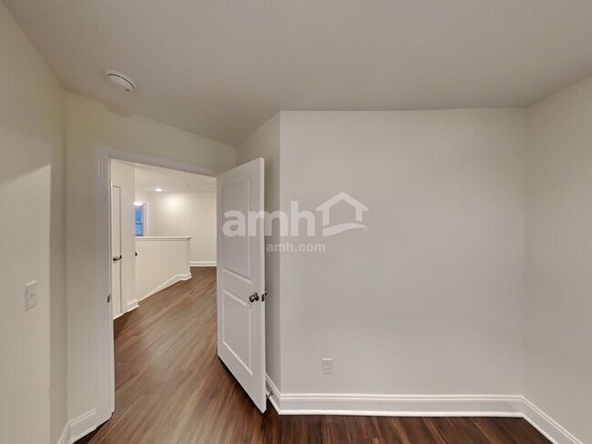 Building Photo - 5309 Virtue Ave
