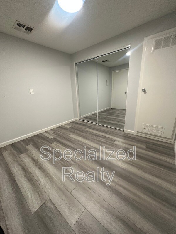 Foto del edificio - 13901 Sayre St