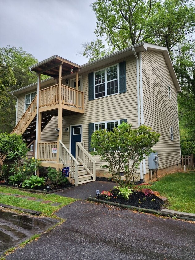 Primary Photo - Arden Rental