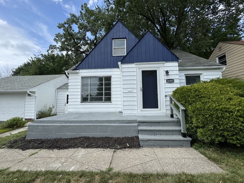 18801 Invermere Ave Cleveland, OH 44122 – photo 2